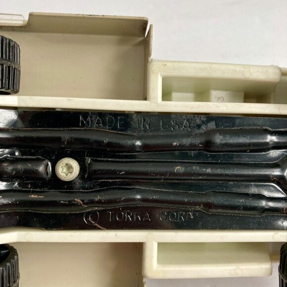 Vintage Tonka Bell System Utility Truck Toy w/ Opening Box Doors - Picture 8 of 9